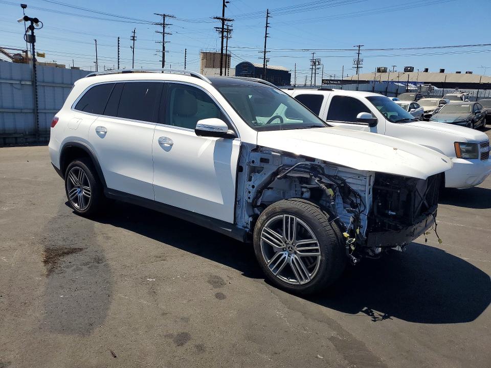 Photo 4 from auction – 2024 MERCEDES-BENZ GLS with VIN 4JGFF5KE1RB209243
