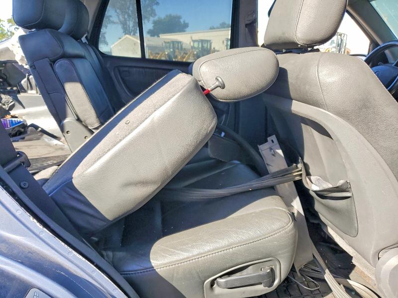 Photo 11 from auction – 2004 MERCEDES-BENZ ML with VIN 4JGAB57E64A477900