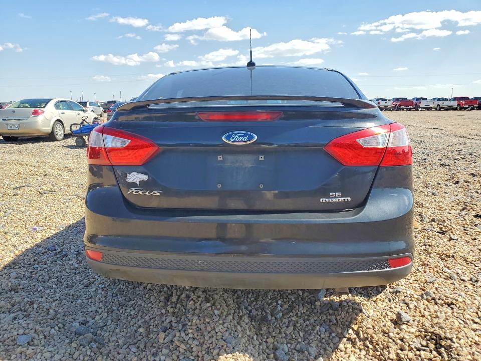 Photo 6 from auction – 2014 FORD FOCUS with VIN 1FADP3F26EL324234