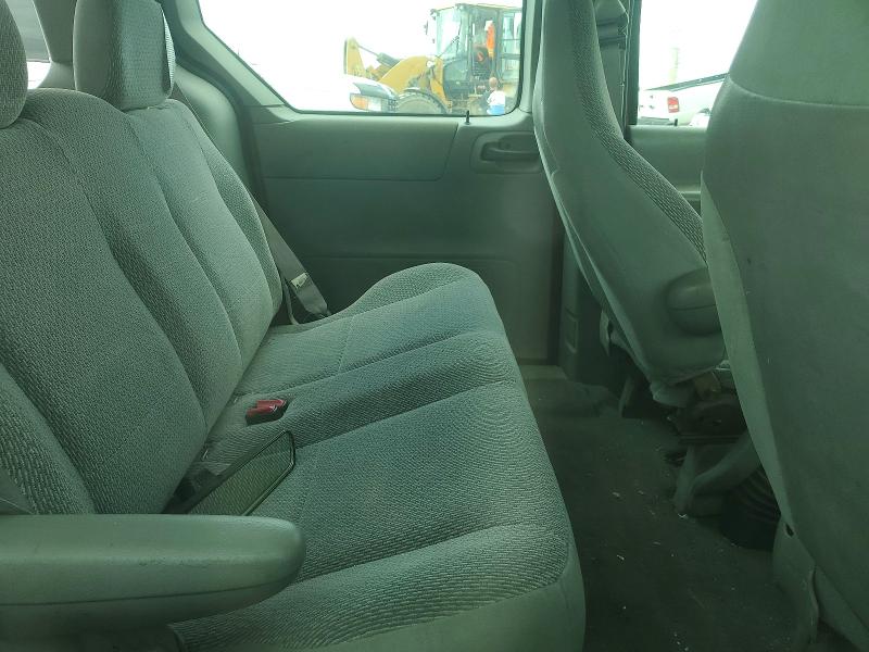 Photo 11 from auction – 2000 FORD WINDSTAR with VIN 2FMZA5043YBC33364