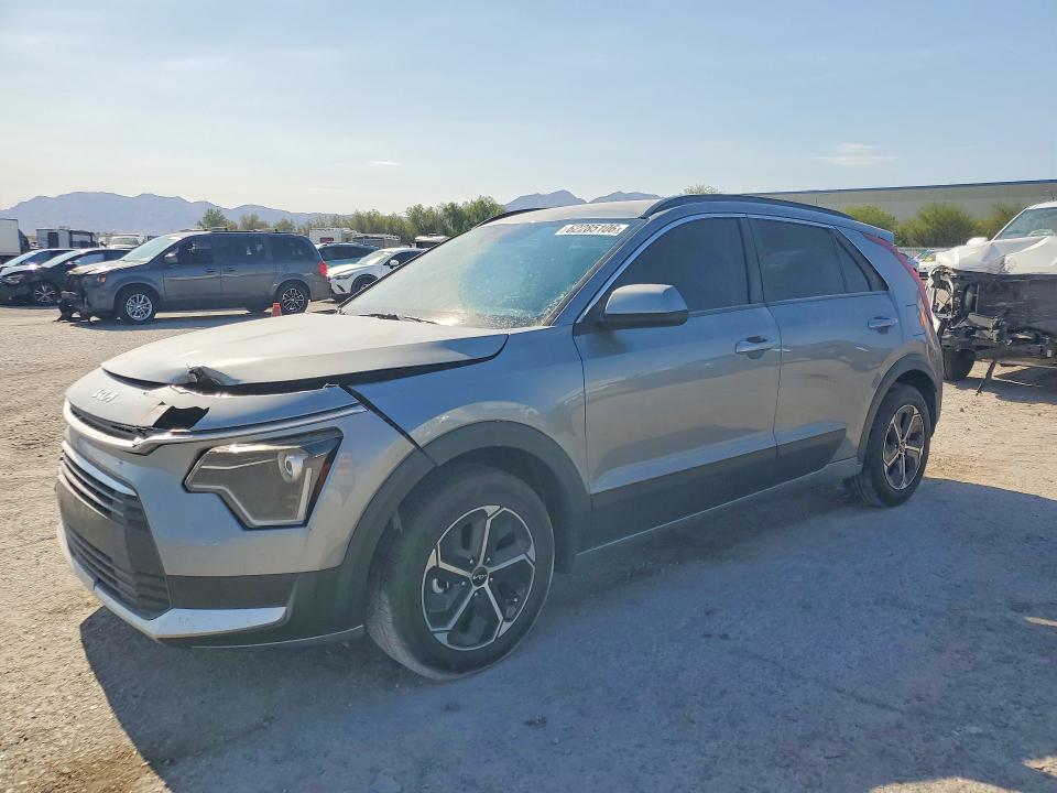 KIA NIRO 2025 with VIN KNDCP3LE8S5217853 - Photo from auction