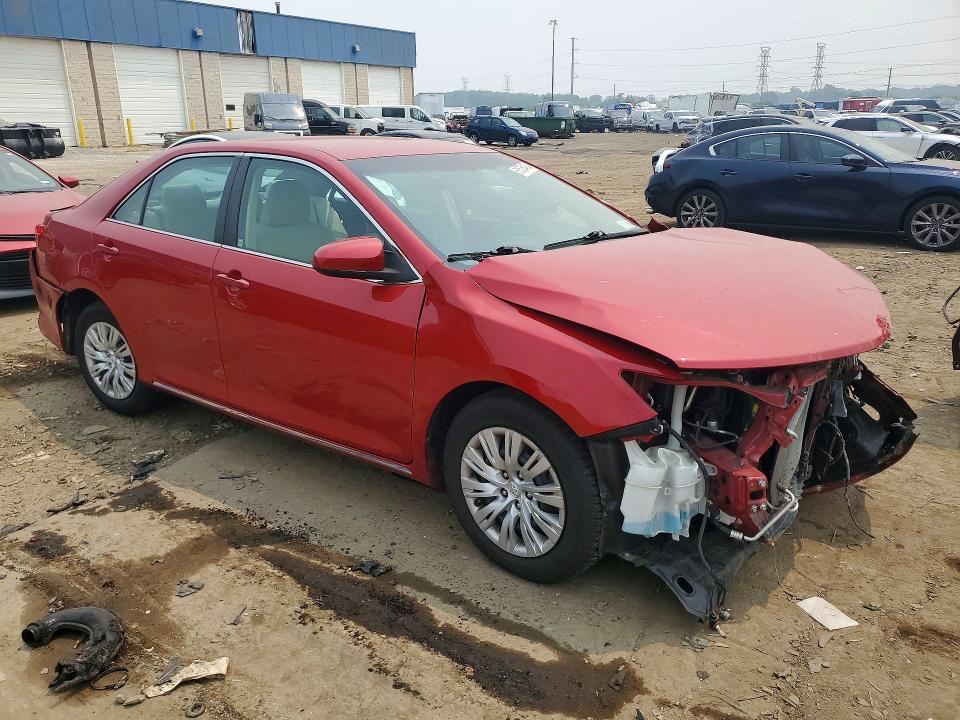 Photo 4 from auction – 2014 TOYOTA CAMRY with VIN 4T1BF1FK6EU811660