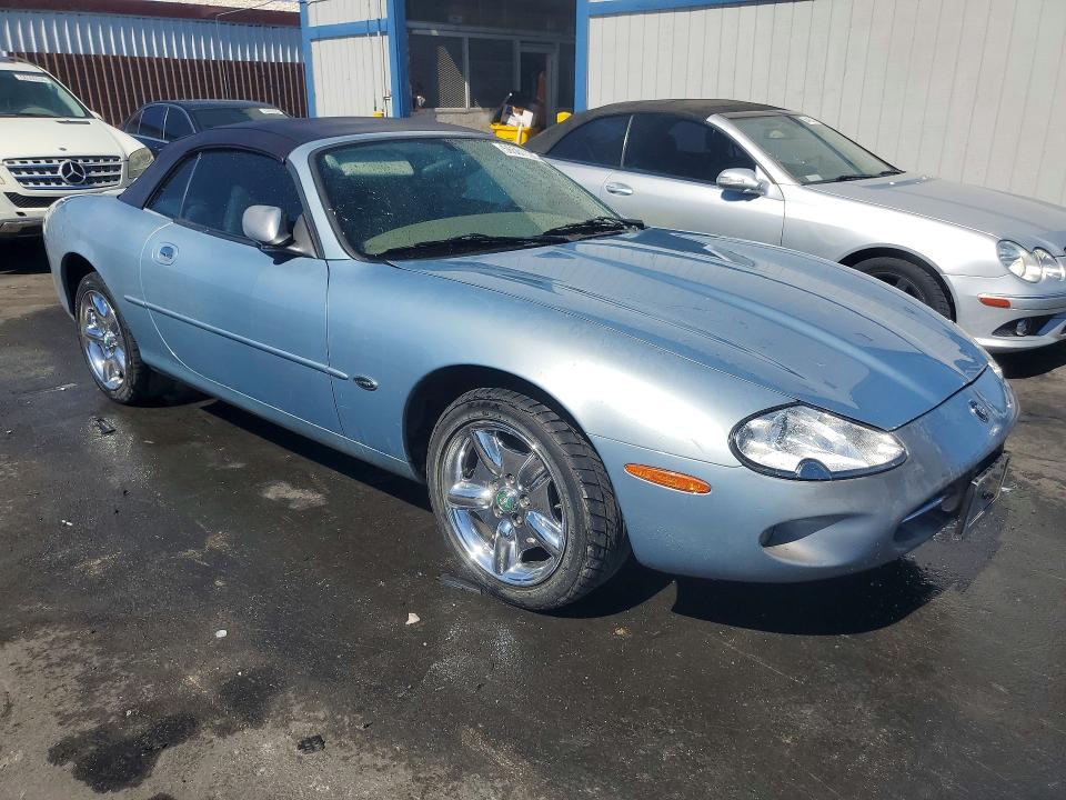 Photo 4 from auction – 1997 JAGUAR XK8 with VIN SAJGX2748VC015741