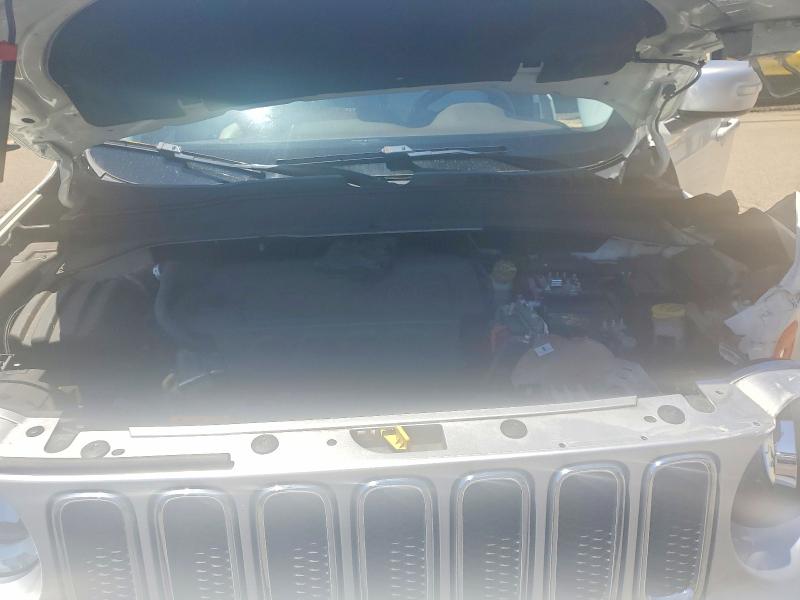 Photo 12 from auction – 2016 JEEP RENEGADE with VIN ZACCJBDT3GPD23523