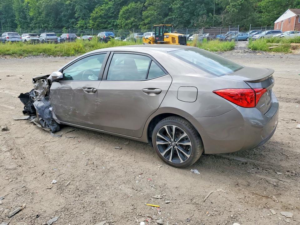 Photo 2 from auction – 2017 TOYOTA COROLLA with VIN 5YFBURHE1HP647347