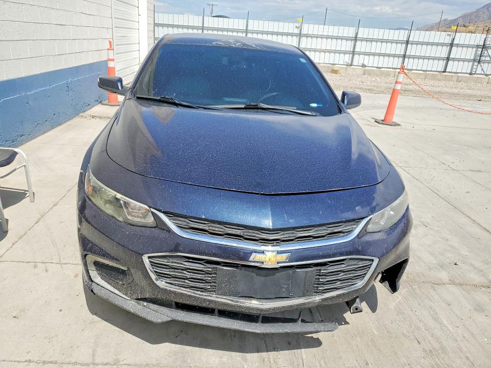 Photo 5 from auction – 2017 CHEVROLET MALIBU with VIN 1G1ZE5ST3HF214415