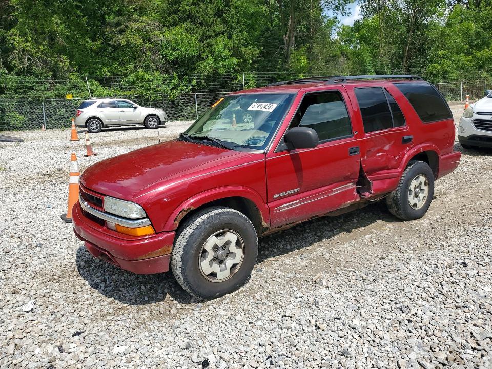 CHEVROLET BLAZER 2002 with VIN 1GNDT13W52K154281 - Photo from auction