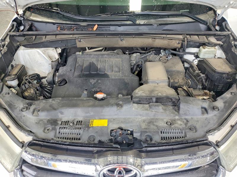 Photo 12 from auction – 2016 TOYOTA HIGHLANDER with VIN 5TDKKRFH6GS160010