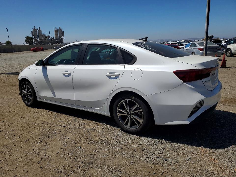 Photo 2 from auction – 2022 KIA FORTE with VIN 3KPF24AD4NE500402