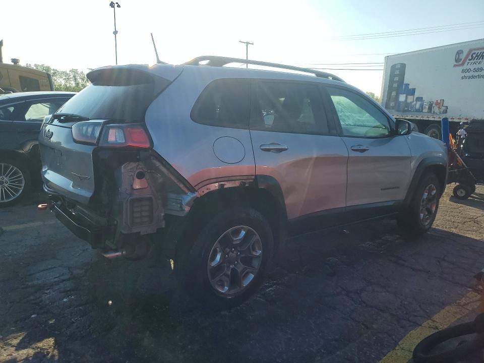 Photo 3 from auction – 2019 JEEP CHEROKEE with VIN 1C4PJMBX7KD189335