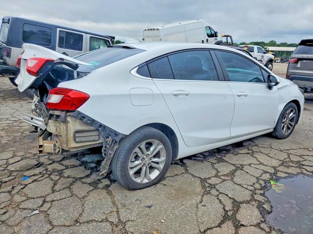 Photo 3 from auction – 2019 CHEVROLET CRUZE with VIN 1G1BE5SM2K7138178