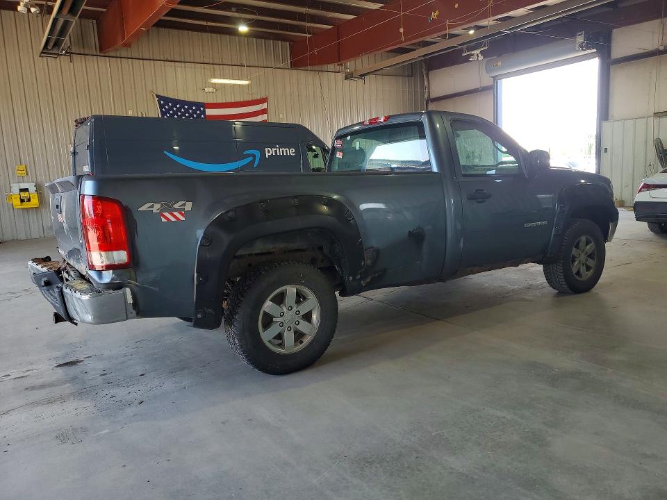 Photo 3 from auction – 2011 GMC SIERRA with VIN 1GTN2TEX0BZ137526