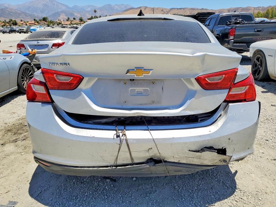 Photo 6 from auction – 2018 CHEVROLET MALIBU with VIN 1G1ZB5ST0JF282444
