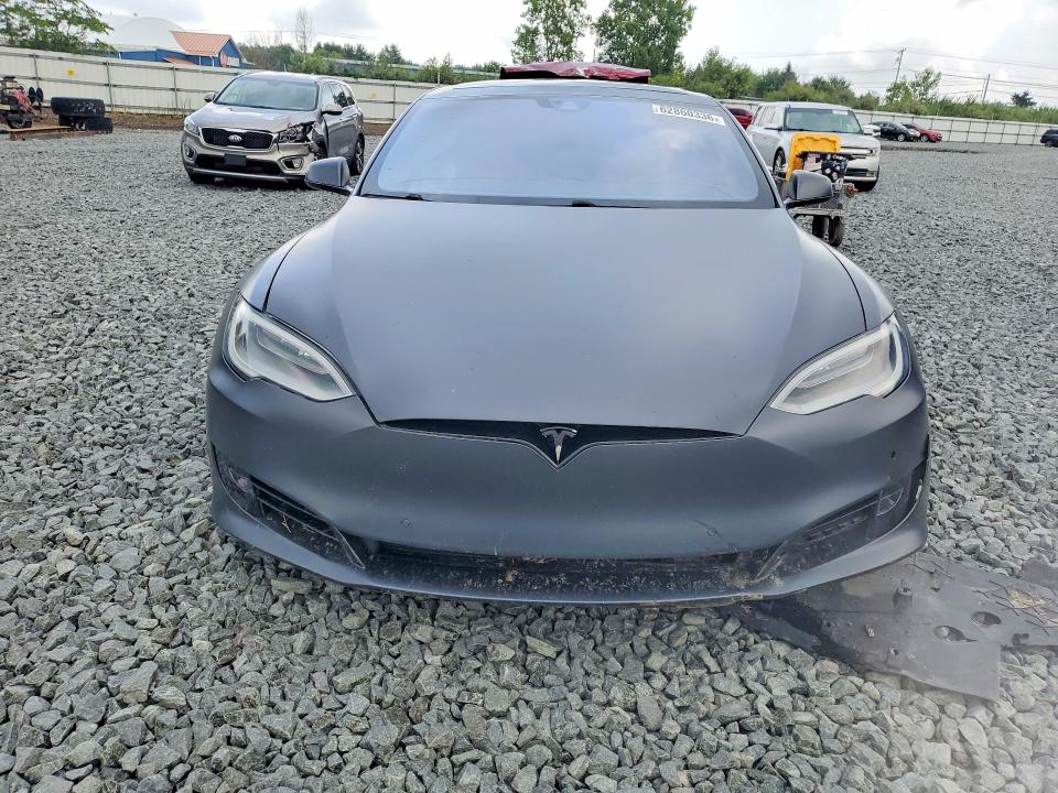 Photo 5 from auction – 2016 TESLA MODEL S with VIN 5YJSA1E25GF147996
