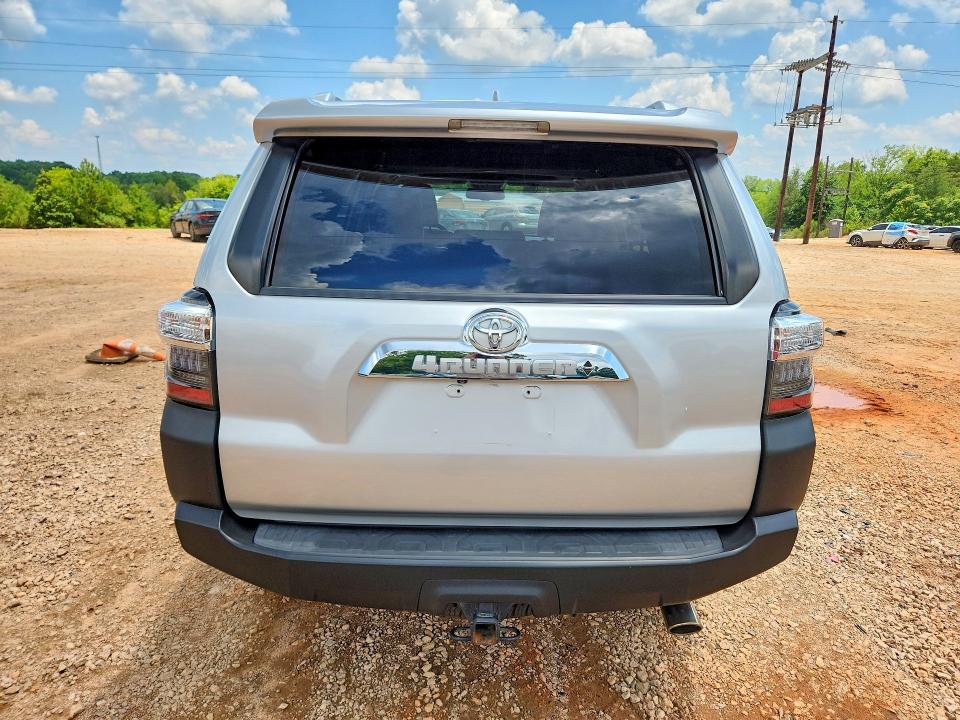 Photo 6 from auction – 2013 TOYOTA 4RUNNER with VIN JTEBU5JR9D5123548
