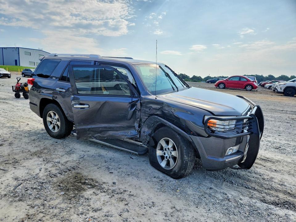 Photo 4 from auction – 2011 TOYOTA 4RUNNER with VIN JTEZU5JRXB5032381