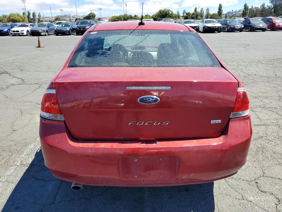 Foto 6 de la subasta – 2011 FORD FOCUS con VIN 1FAHP3HN1BW167618