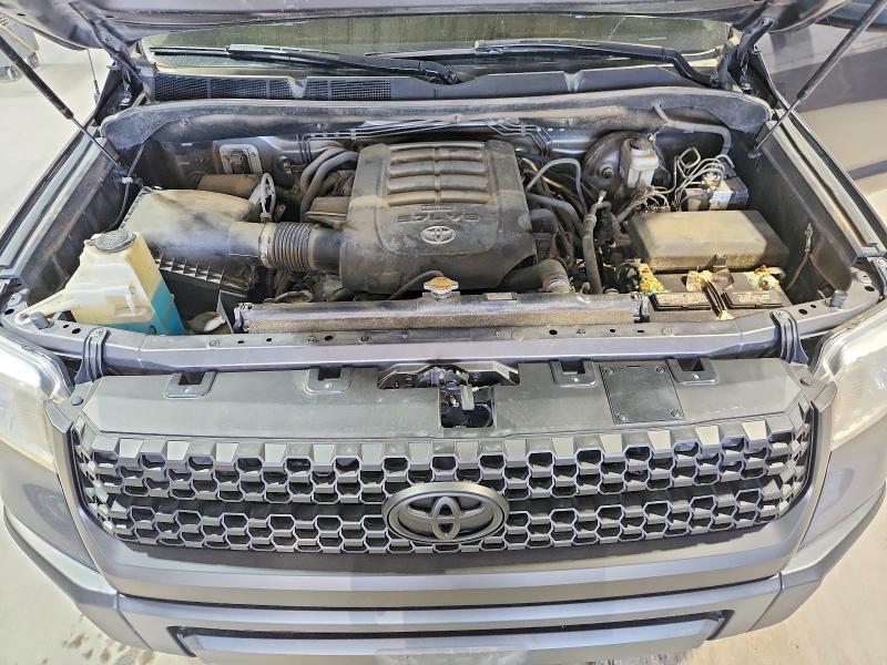 Photo 11 from auction – 2016 TOYOTA TUNDRA with VIN 5TFDW5F14GX526890