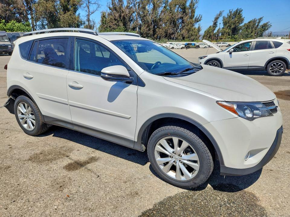 Photo 4 from auction – 2013 TOYOTA RAV4 with VIN 2T3YFREV4DW045891