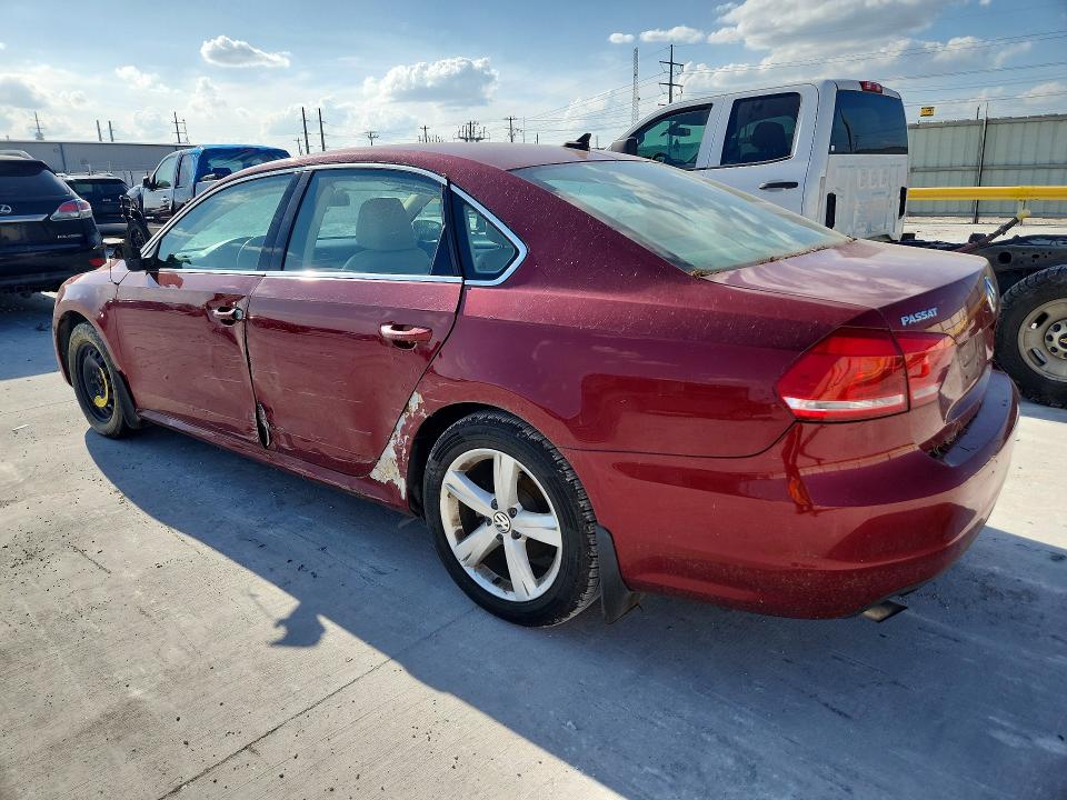 Photo 2 from auction – 2015 VOLKSWAGEN PASSAT with VIN 1VWAS7A37FC122407