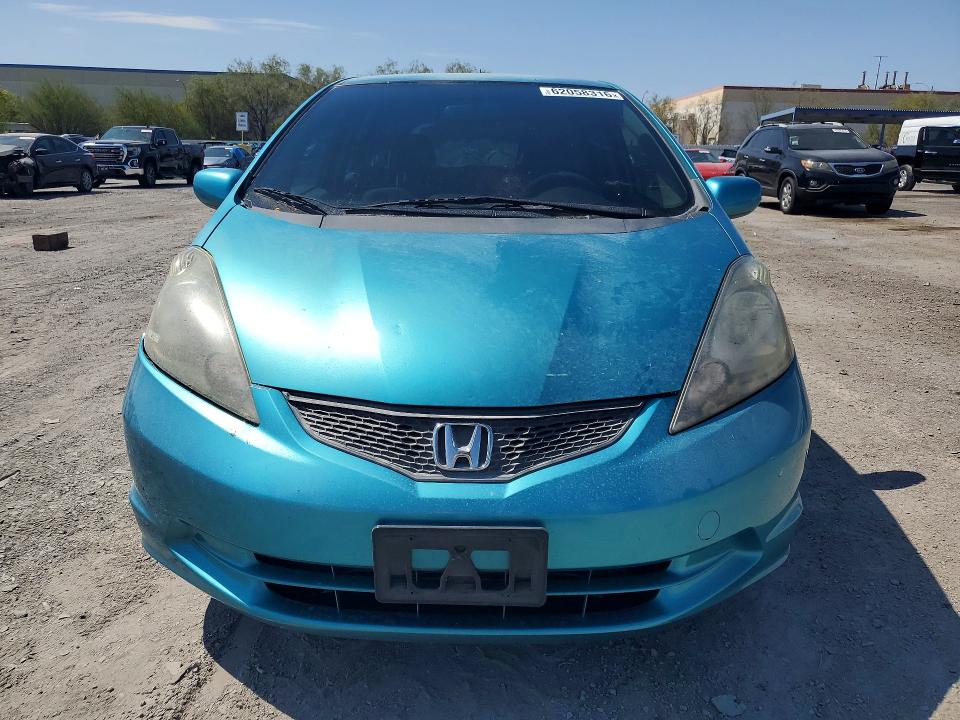 Photo 5 from auction – 2013 HONDA FIT with VIN JHMGE8H32DC019729