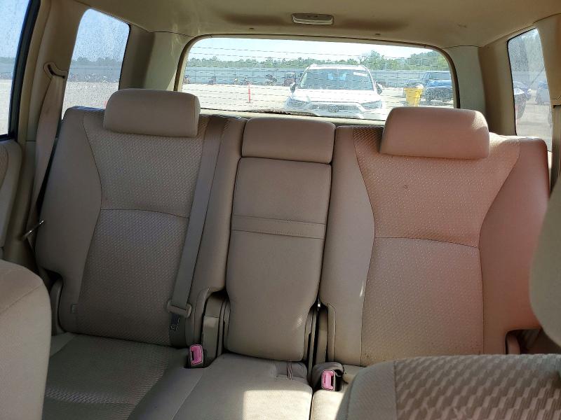 Photo 10 from auction – 2004 TOYOTA HIGHLANDER with VIN JTEGP21A240029241