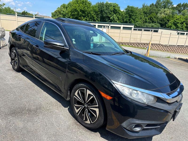 Photo 4 from auction – 2017 HONDA CIVIC with VIN 19XFC1F78HE211770