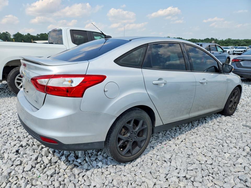 Photo 3 from auction – 2013 FORD FOCUS with VIN 1FADP3F25DL164832