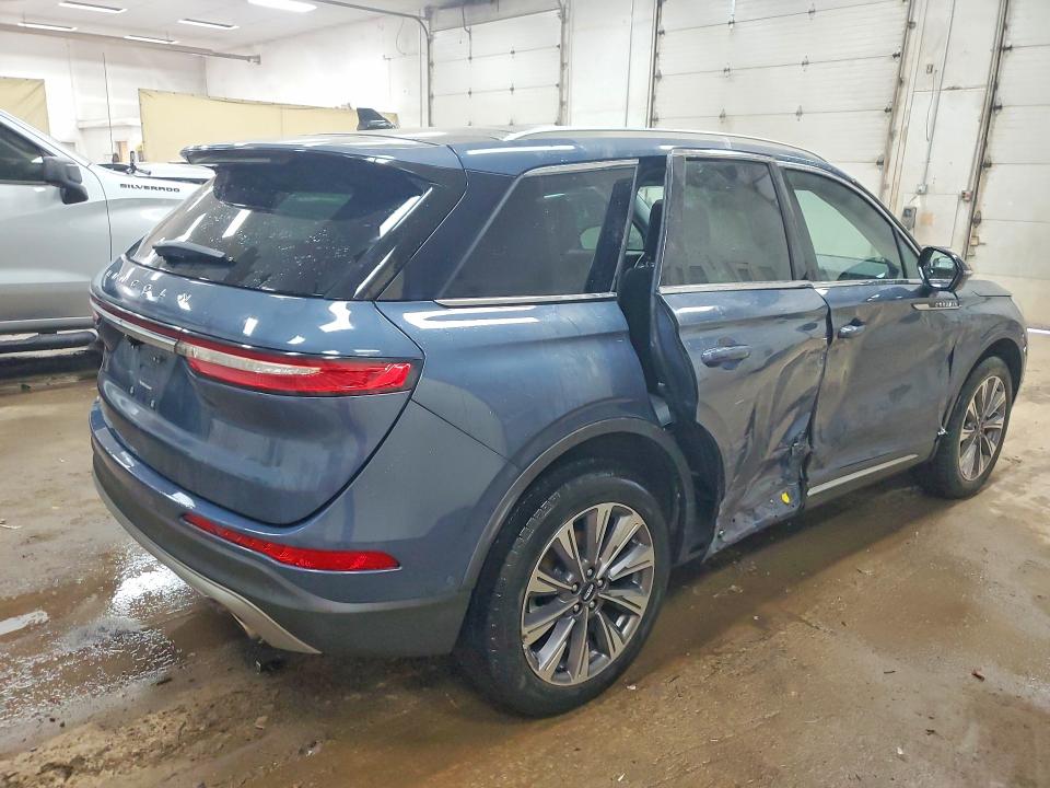 Photo 3 from auction – 2022 LINCOLN CORSAIR with VIN 5LMCJ2D95NUL17280