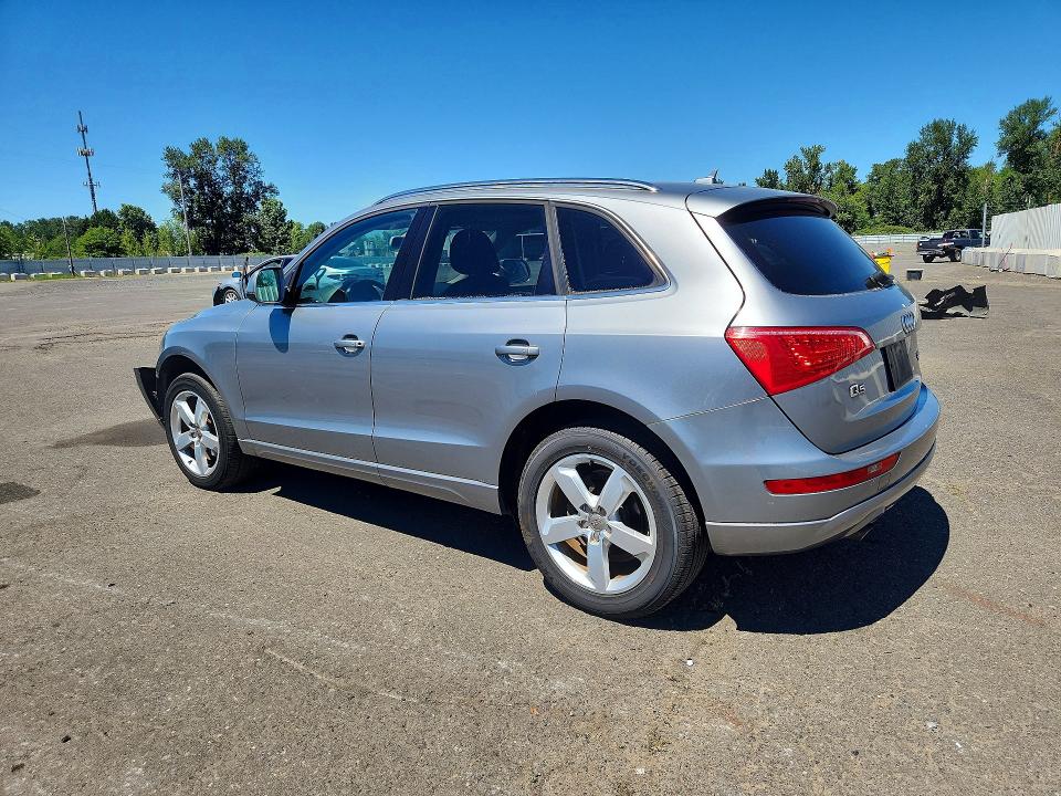 Photo 2 from auction – 2011 AUDI Q5 with VIN WA1LFAFP7BA086047