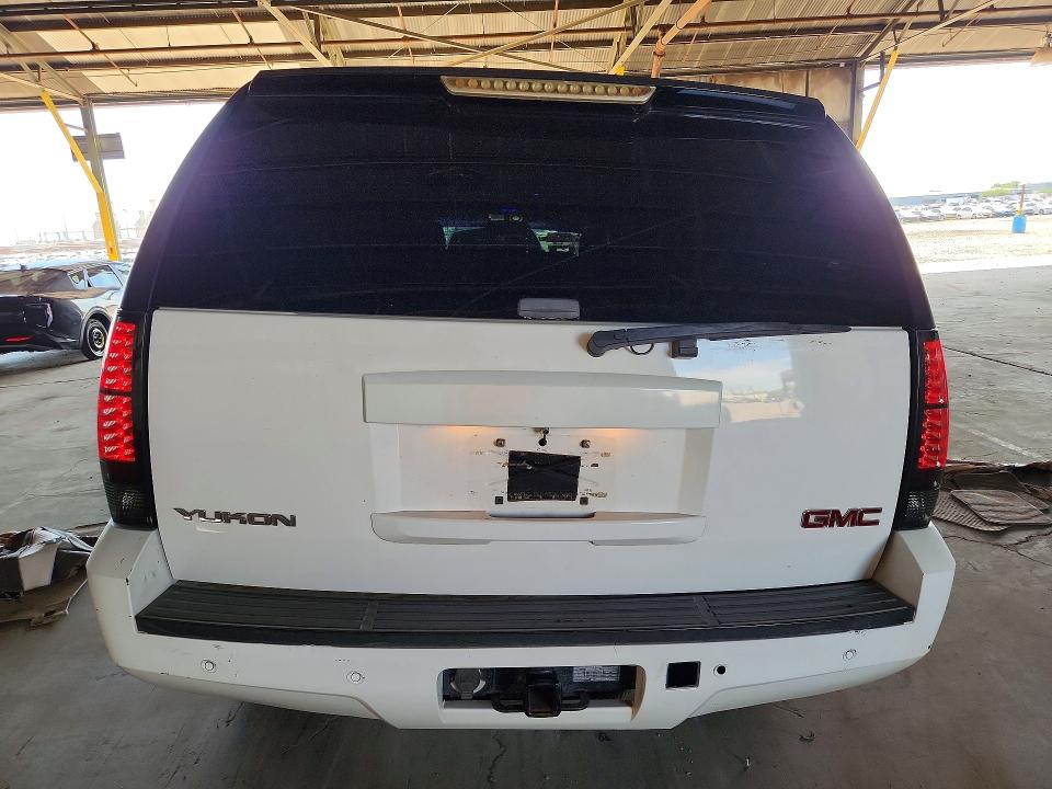 Photo 6 from auction – 2007 GMC YUKON with VIN 1GKFC13JX7R166077