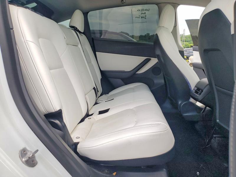 Photo 10 from auction – 2016 TESLA MODEL Y with VIN 5YJYGDEE4MF076015