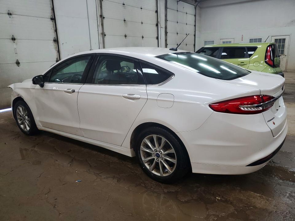 Photo 2 from auction – 2017 FORD FUSION with VIN 3FA6P0H77HR170557