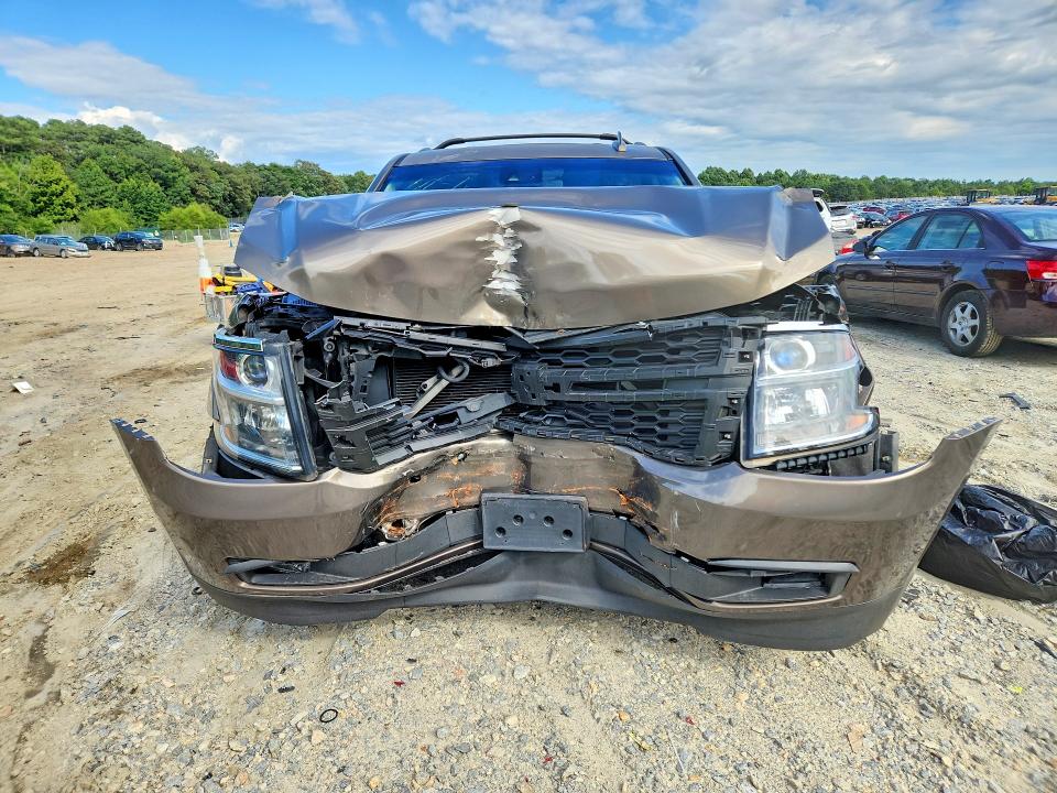 Photo 5 from auction – 2015 CHEVROLET TAHOE with VIN 1GNSKBKC4FR653397
