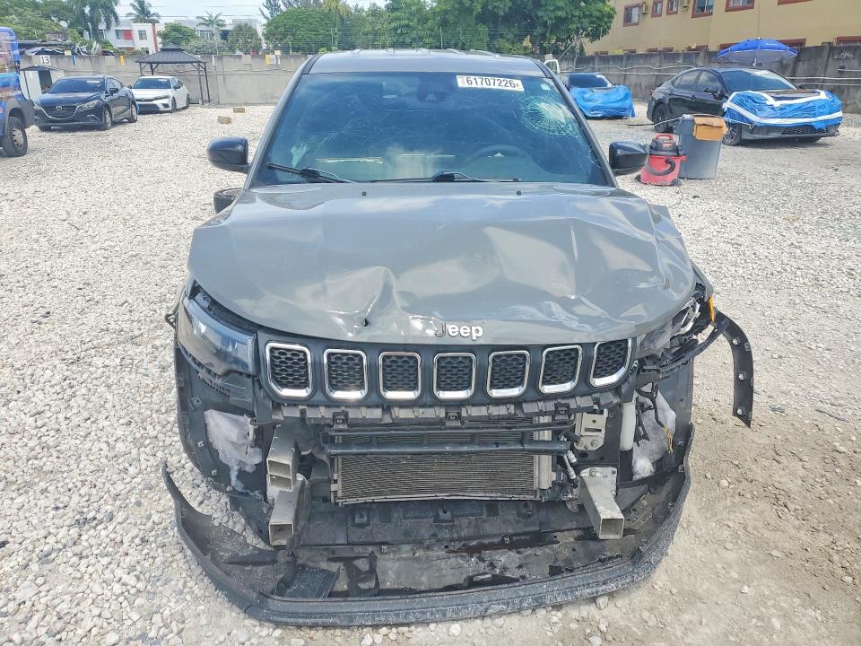 Photo 5 from auction – 2023 JEEP COMPASS with VIN 3C4NJDAN7PT535361