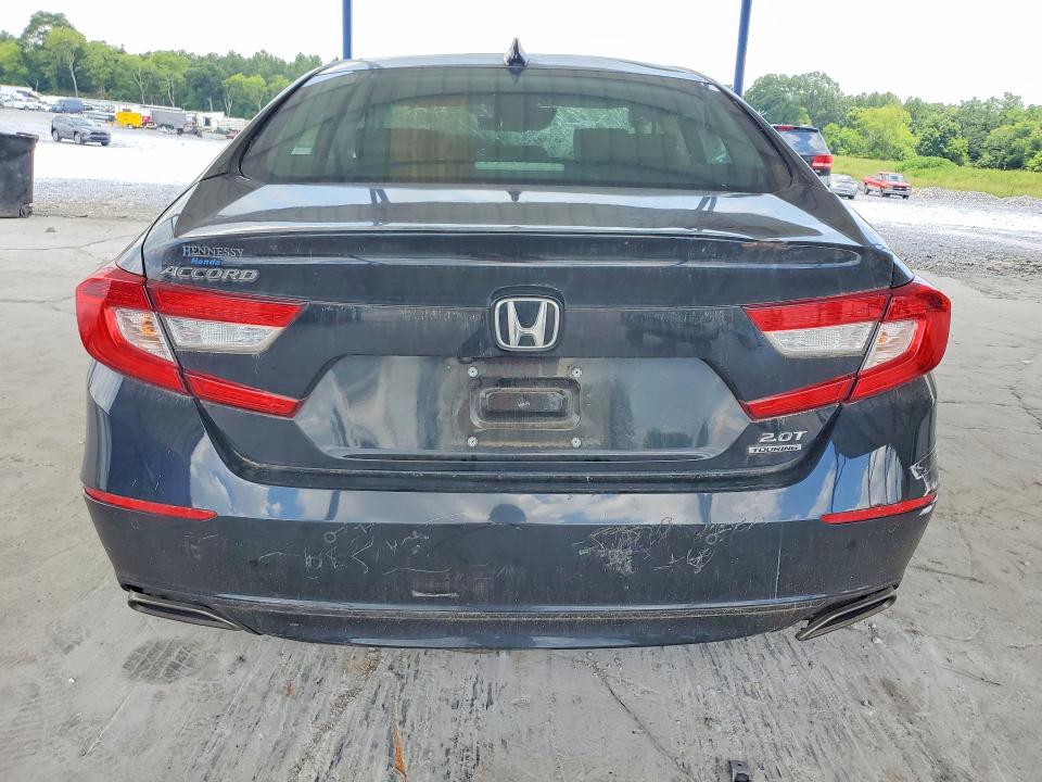 Photo 6 from auction – 2018 HONDA ACCORD with VIN 1HGCV2F92JA051979