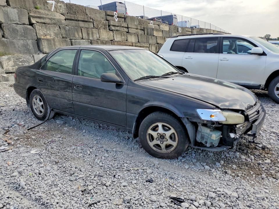 Photo 4 from auction – 1997 TOYOTA CAMRY with VIN 4T1BG22K0VU806088