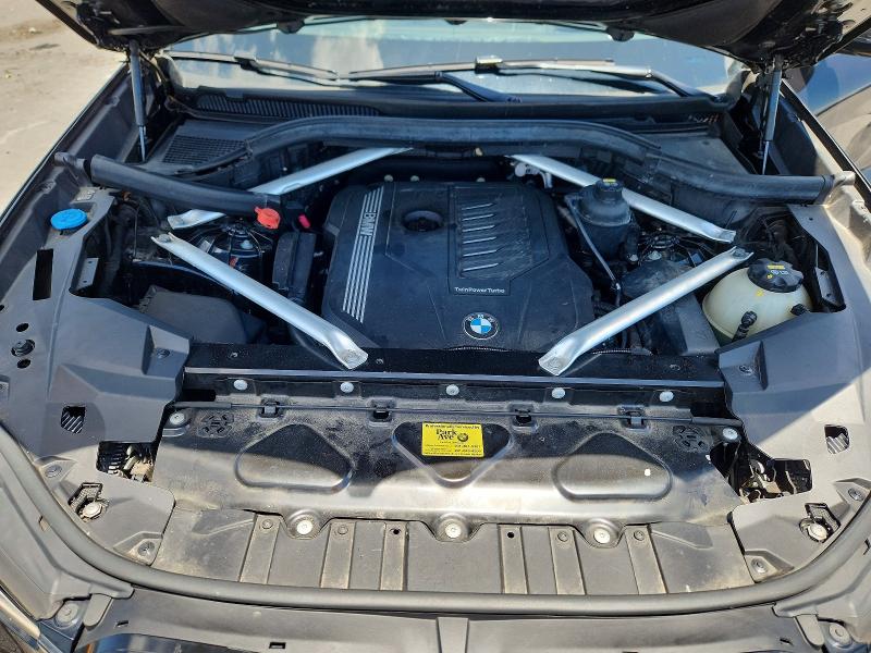 Photo 12 from auction – 2019 BMW X5 with VIN 5UXCR6C59KLL26554