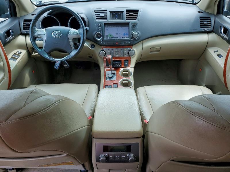 Photo 8 from auction – 2010 TOYOTA HIGHLANDER with VIN 5TDDK3EH4AS002313