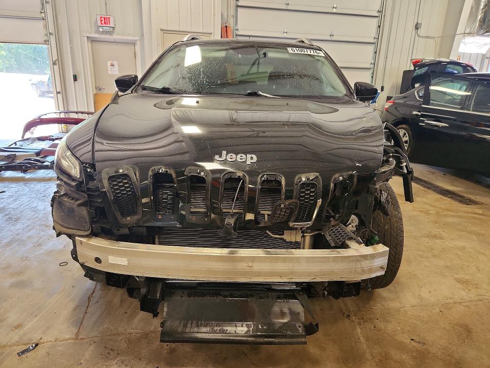Photo 5 from auction – 2018 JEEP CHEROKEE with VIN 1C4PJMLB0JD555508