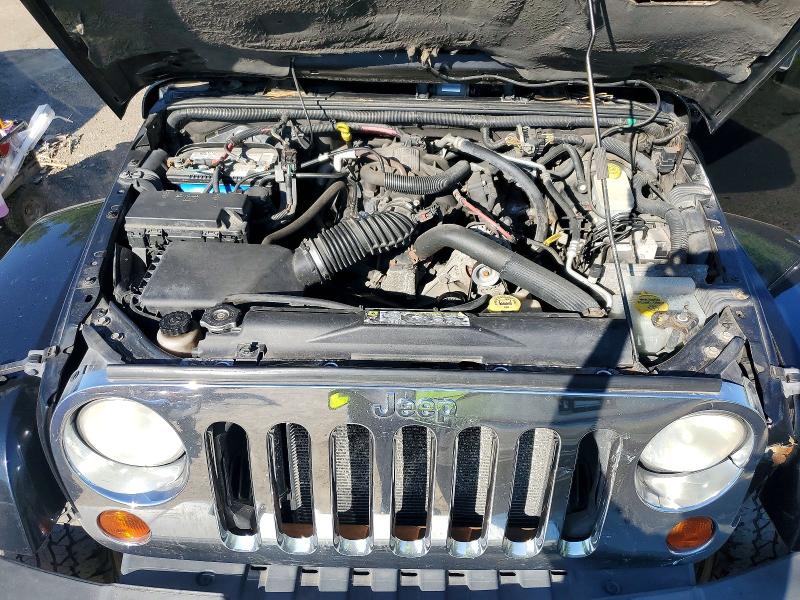 Zdjęcie 11 z aukcji – 2011 JEEP WRANGLER z VIN 1J4AA5D19BL618270