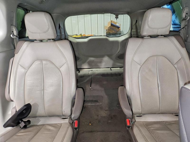 Photo 10 from auction – 2017 CHRYSLER PACIFICA with VIN 2C4RC1EG9HR757605