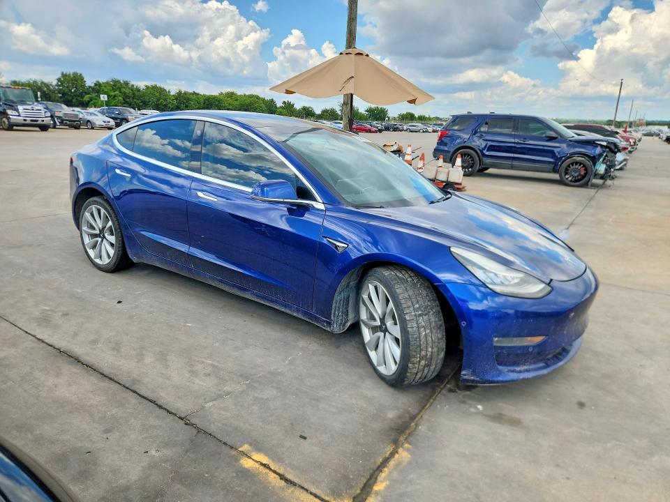 Photo 4 from auction – 2020 TESLA MODEL 3 with VIN 5YJ3E1EA2LF598586