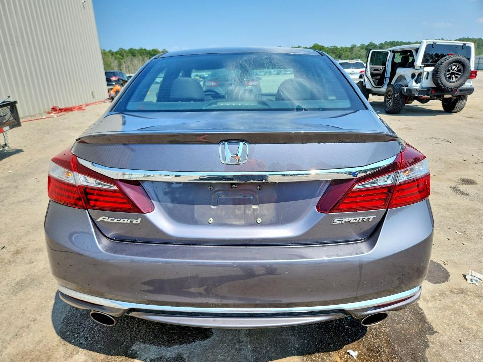 Photo 6 from auction – 2017 HONDA ACCORD with VIN 1HGCR2F58HA030811