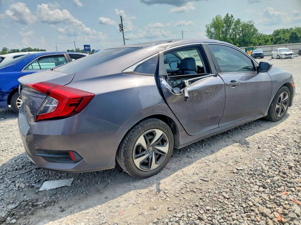 Photo 3 from auction – 2019 HONDA CIVIC with VIN 19XFC2F68KE020645
