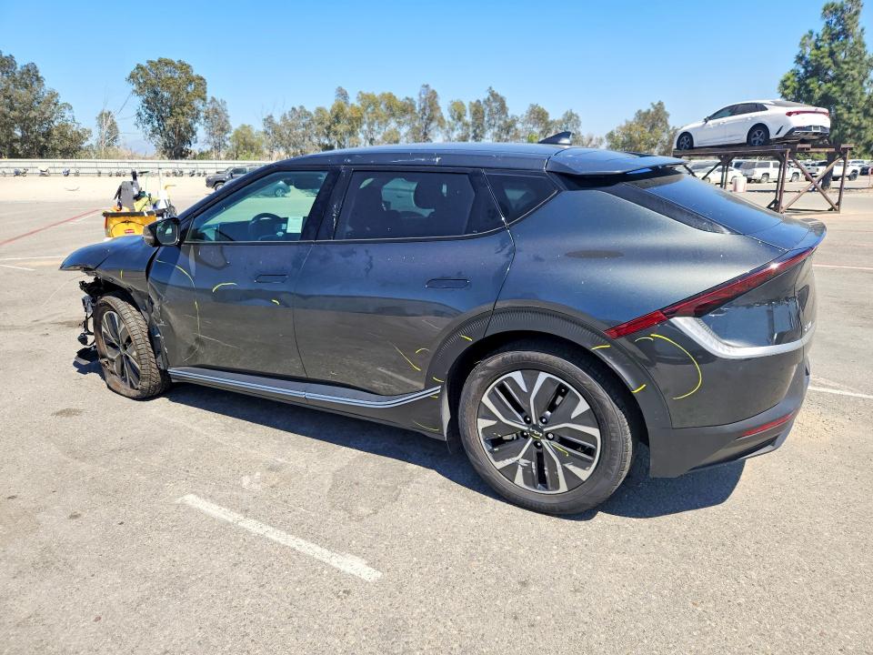 Photo 2 from auction – 2024 KIA EV6 with VIN KNDC34LAXR5196674