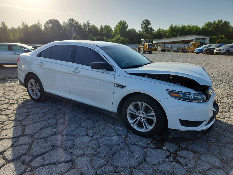 Photo 4 from auction – 2019 FORD TAURUS with VIN 1FAHP2D86KG105457