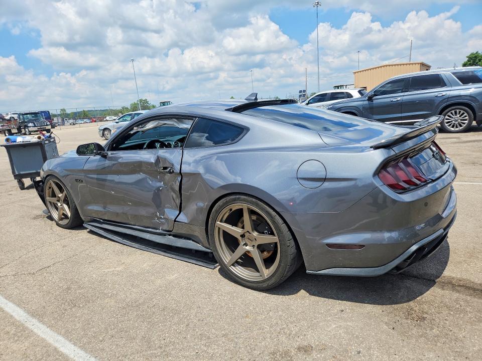 Photo 2 from auction – 2021 FORD MUSTANG with VIN 1FA6P8CF6M5157020