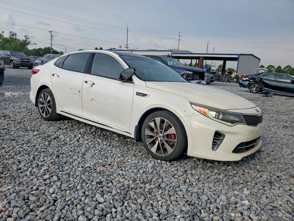 Photo 4 from auction – 2016 KIA OPTIMA with VIN 5XXGV4L21GG032856