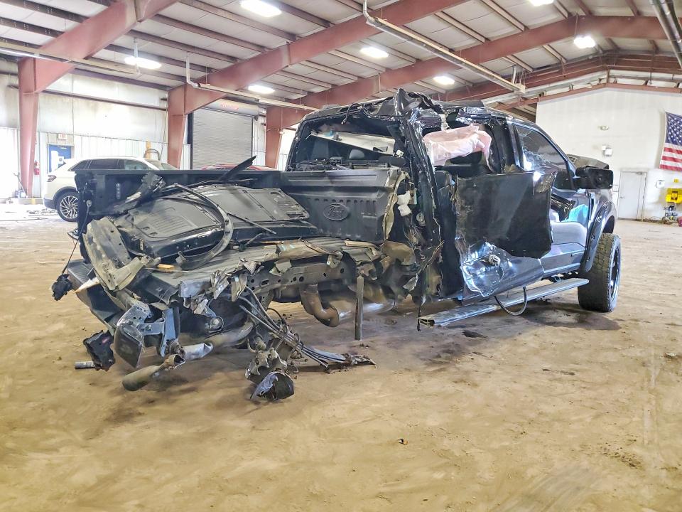 Фото 3 с аукциона – 2023 FORD F150 с VIN 1FTFW1ED4PFA16087